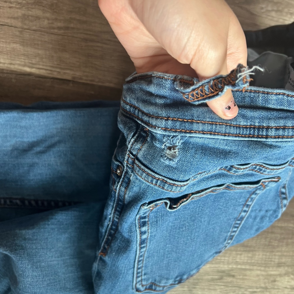 Zara skinny jeans with small details